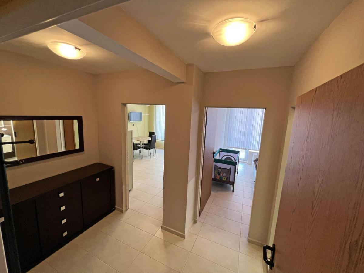 Valemar Apartments Pomorie Extérieur photo