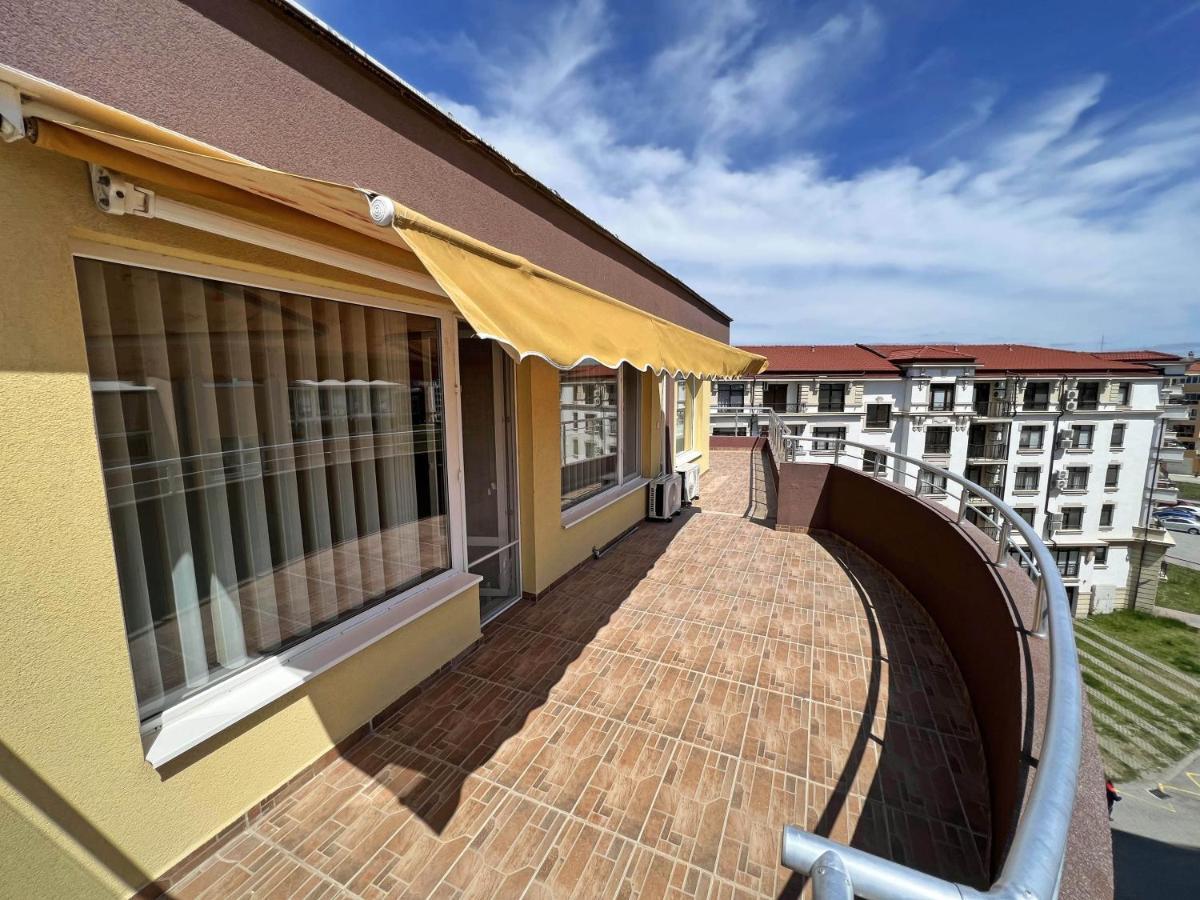 Valemar Apartments Pomorie Extérieur photo