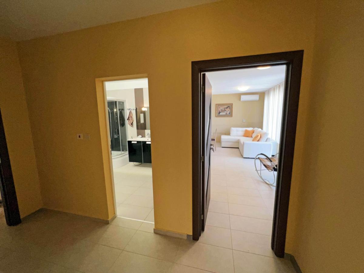 Valemar Apartments Pomorie Extérieur photo