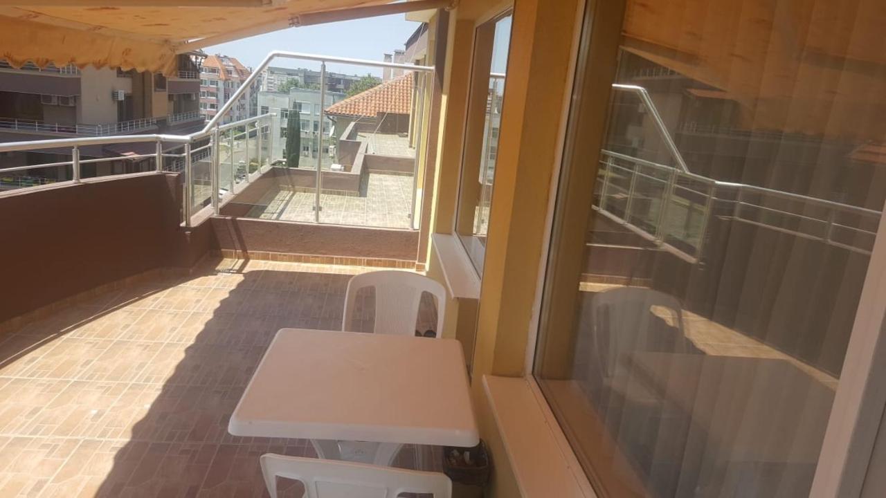 Valemar Apartments Pomorie Extérieur photo