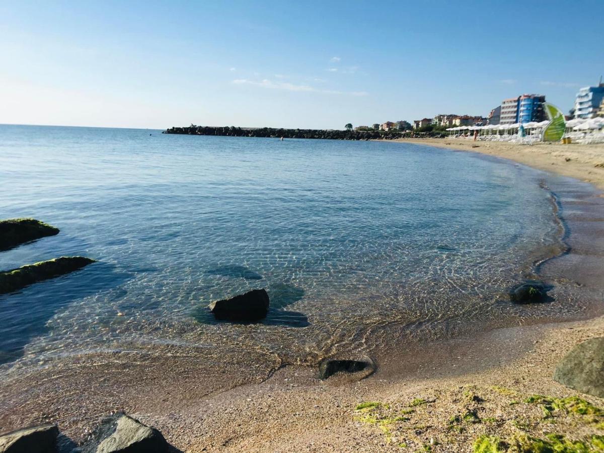 Valemar Apartments Pomorie Extérieur photo