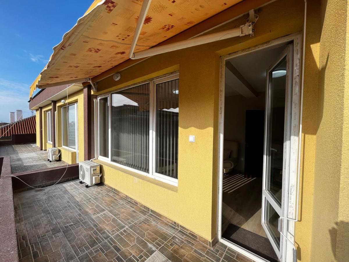 Valemar Apartments Pomorie Extérieur photo