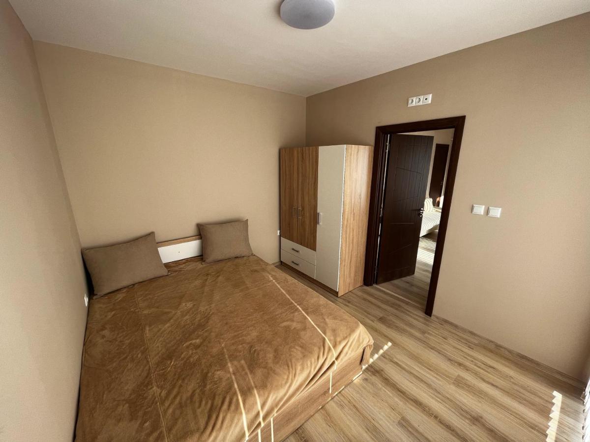 Valemar Apartments Pomorie Extérieur photo