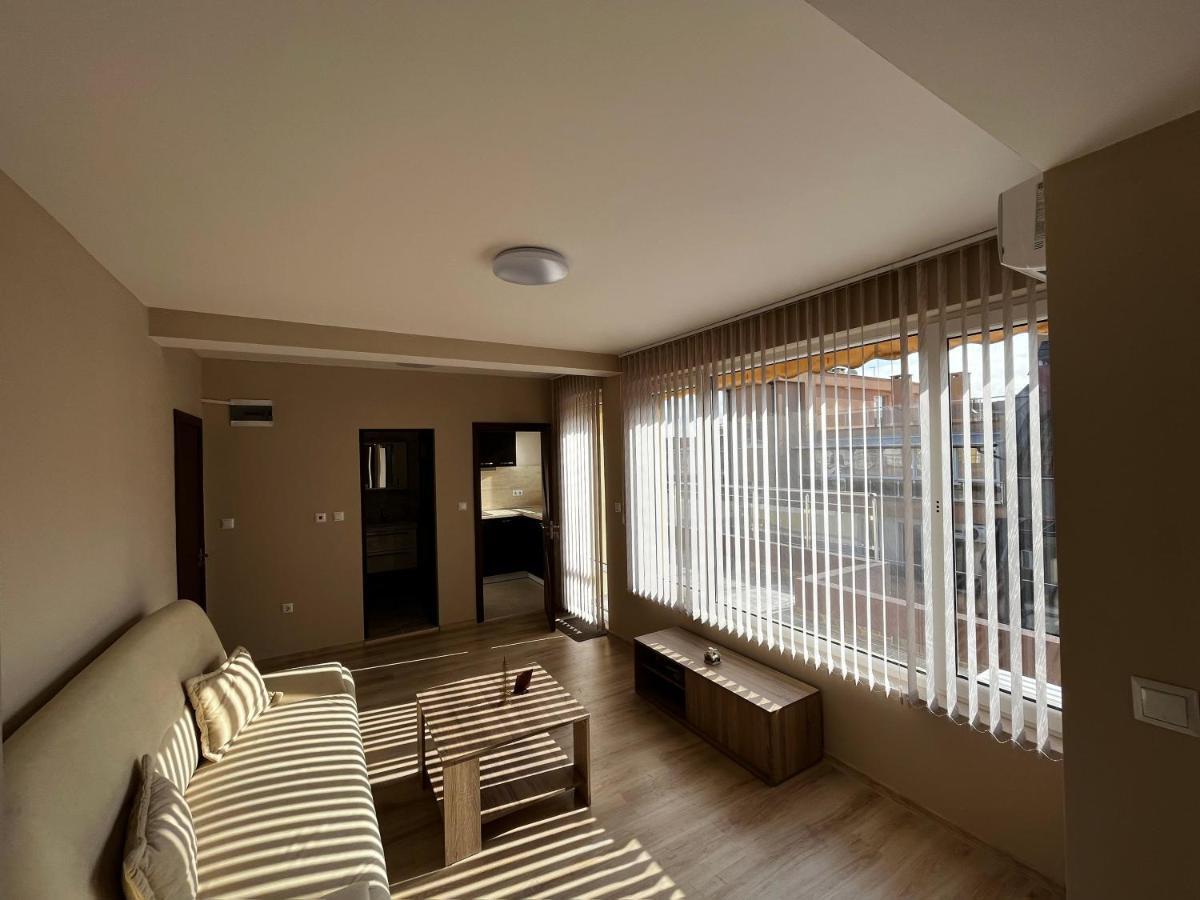 Valemar Apartments Pomorie Extérieur photo